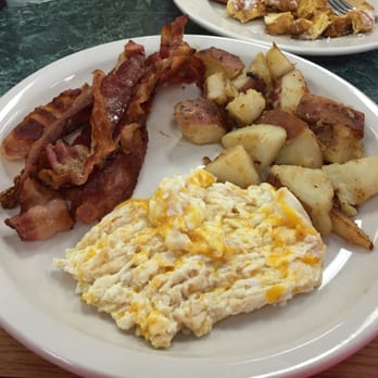 Grandma's Diner - Diners Near Me - Wake Forest, North Carolina Grandma's Diner - Diners Near Me - Wake Forest, North Carolina