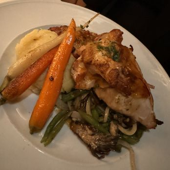 Old Ebbitt Grill - Half Chichén - Bars Near Me - Washington, DC, District of Columbia