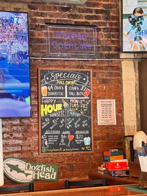 Healy's Tavern by null