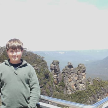 The Three Sisters - The three sisters and one brother - Parks Near Me - Katoomba, NSW The Three Sisters - The three sisters and one brother - Parks Near Me - Katoomba, NSW