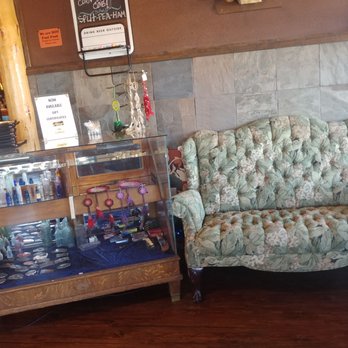 Juniper Cove Bar and Grill - The front waiting area. - Sports Bars Near Me - Culver, Oregon Juniper Cove Bar and Grill - The front waiting area. - Sports Bars Near Me - Culver, Oregon