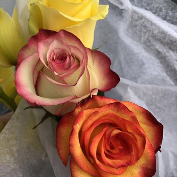 Tanglewood Flowers & Garden - They did an awesome job. Beautiful couple . So sweet ! Highly recommend. - Florists Near Me - Houston, Texas