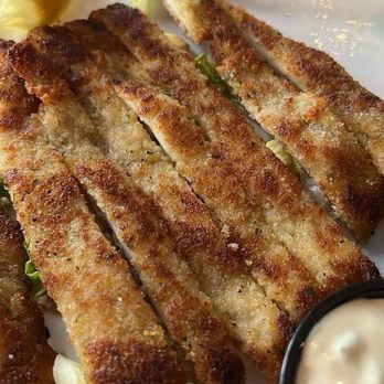 Steve's Steakhouse - The best part of the meal was the calamari!  Things went down significantly from there! - Steakhouses Near Me - Avalon, California