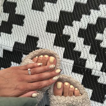 Kathy's Nails - Summer nails - Nail Salons Near Me - Live Oak, Texas