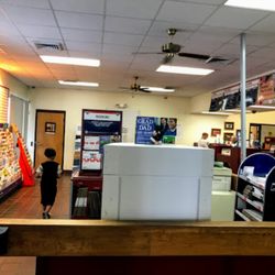U.S. Post Office - Photo by Anthony Leach