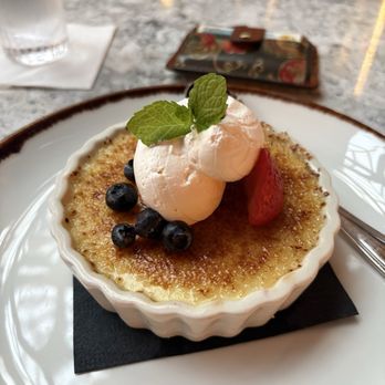 Seattle Airport Marriott - Creme brûlée - Hotels Near Me - Seattle, Washington Seattle Airport Marriott - Creme brûlée - Hotels Near Me - Seattle, Washington