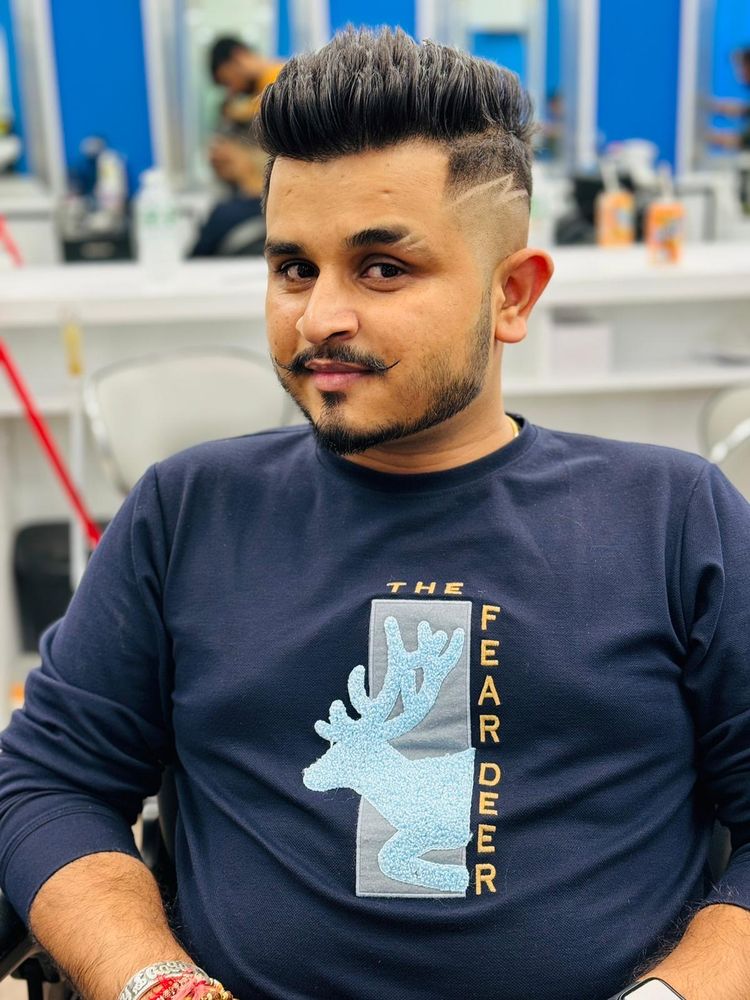 GALAXY UNISEX BARBER SHOP - Updated January 2025 - 12 Photos - 43-09 Main St, Queens, New York