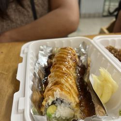Hello Chicken & Sushi - Lion King