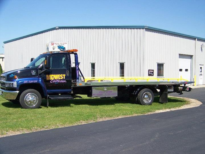 MIDWEST COLLISION & TOWING 18 Photos 1001 31st Ave, Fulton