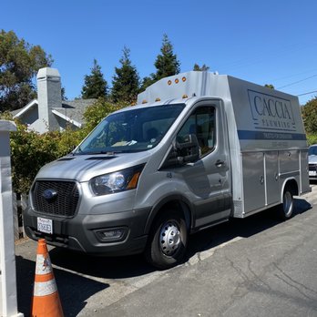 Caccia Plumbing - Plumber Ed parks his truck on Howard in San Carlos to help with a water heater replacement. 50 gallon water heater in mud room - Plumbing Near Me - Burlingame, California Caccia Plumbing - Plumber Ed parks his truck on Howard in San Carlos to help with a water heater replacement. 50 gallon water heater in mud room - Plumbing Near Me - Burlingame, California