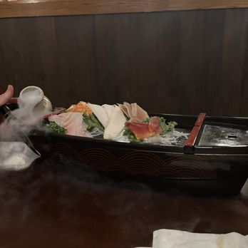 Japan House - albacore sashimi 8/10 Surf clam 7/10 salmon sashimi (15/10) Sashimi Snapper (15/10!!!) white tuna sashimi again (20/20) - Japanese Near Me - Fort Worth, Texas