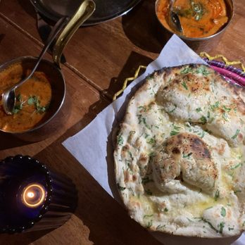 Khan Saab Desi Craft Kitchen - Butter Chicken and Garlic Naan - Pakistani Near Me - Fullerton, California