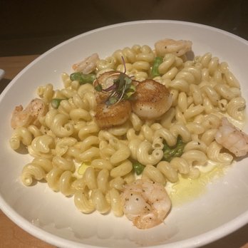 STIR - Shrimp and scallop Mac and cheese - Cocktail Bars Near Me - Chattanooga, Tennessee STIR - Shrimp and scallop Mac and cheese - Cocktail Bars Near Me - Chattanooga, Tennessee