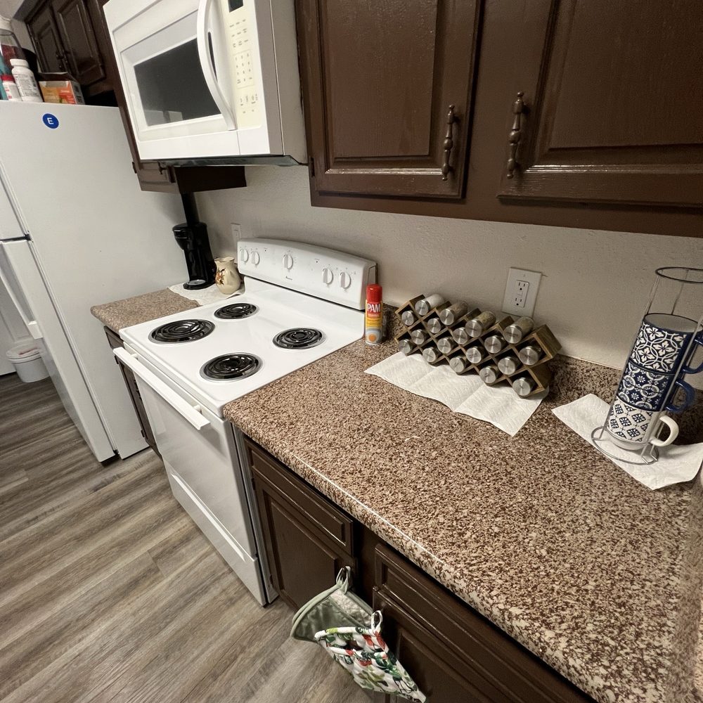 Helping Hands Cleaning & Organizing Services - Kitchen after cleaning. She even cleaned the inside of the microwave! - Office Cleaning Near Me - Houston, Texas Helping Hands Cleaning & Organizing Services - Kitchen after cleaning. She even cleaned the inside of the microwave! - Office Cleaning Near Me - Houston, Texas
