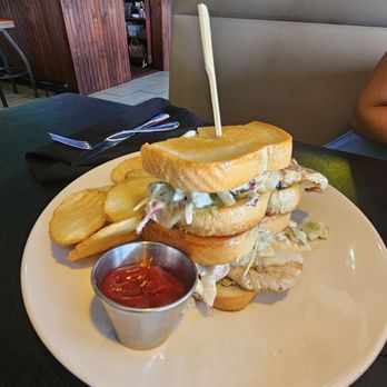 Firefly Bar & Grill - Beer Bar Near Me - Wichita Falls, Texas
