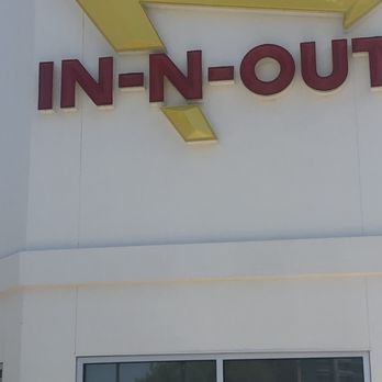 In-N-Out Burger - Fast Food Near Me - Arlington, Texas