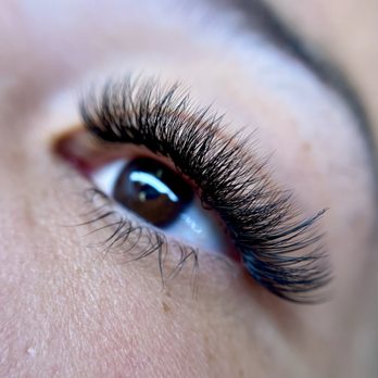 Fede Beauty - Eyebrow Services Near Me - Vernon Hills, Illinois