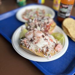 Mariscos La Costa - Tostada mixta