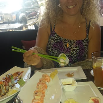 QQ Sushi & Kitchen - Red dragon and fresh roll - Sushi Bars Near Me - Spokane, Washington