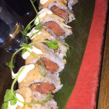 Pubbelly Sushi Brickell - The heat roll - Sushi Bars Near Me - Miami, Florida Pubbelly Sushi Brickell - The heat roll - Sushi Bars Near Me - Miami, Florida