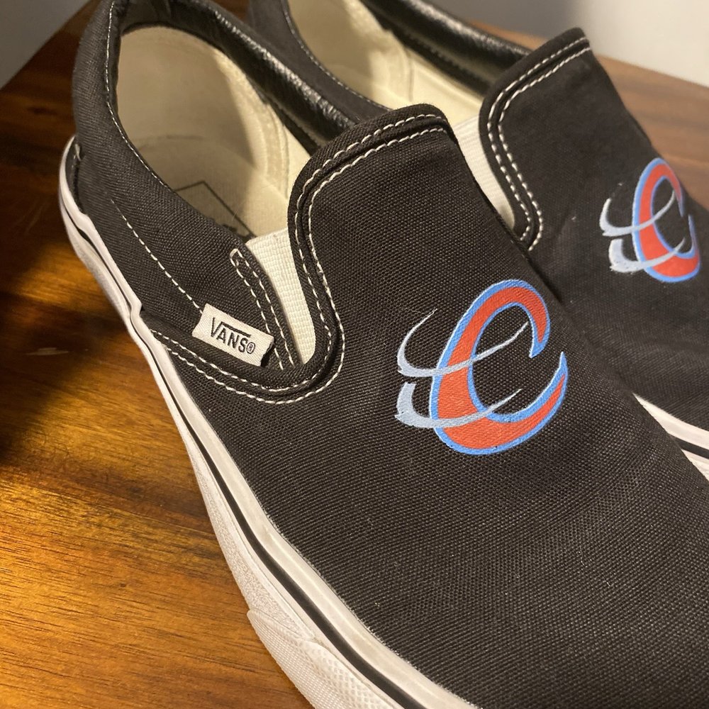 team logo on shoes team logo on shoes