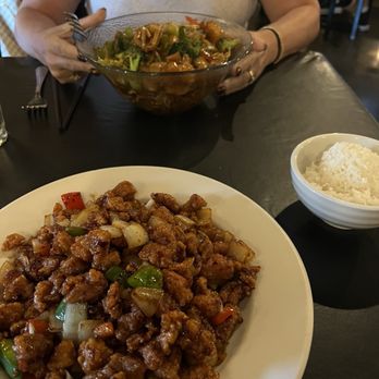 Double Happiness - Dry Dry-Wok Chicken Double Pan Fried Noodle with shrimp - Chinese Near Me - Wilmington, North Carolina