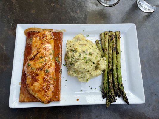 Gold Nugget Tavern & Grille by null