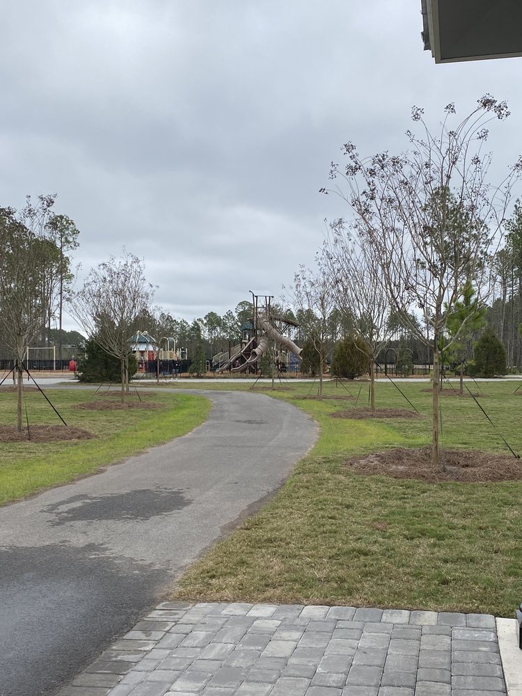 Nassau Crossing Park Image