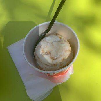 Salt & Straw - Sea salt caramel ribbons 5/5 - Ice Cream & Frozen Yogurt Near Me - San Ramon, California Salt & Straw - Sea salt caramel ribbons 5/5 - Ice Cream & Frozen Yogurt Near Me - San Ramon, California