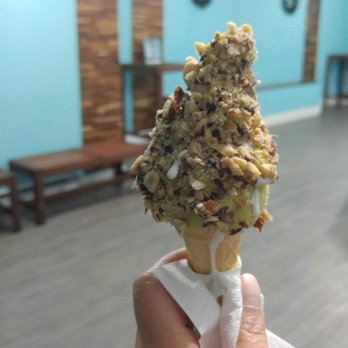 La Diperie - Green Tea and Toasted Hazelnut - Ice Cream & Frozen Yogurt Near Me - Toronto, Ontario