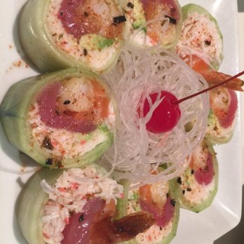 Maizuru - Oshi roll - Sushi Bars Near Me - Irvine, California