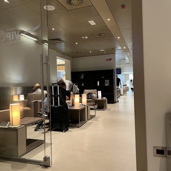 VIP Lounge - Airport Lounges Near Me - Florence, FI