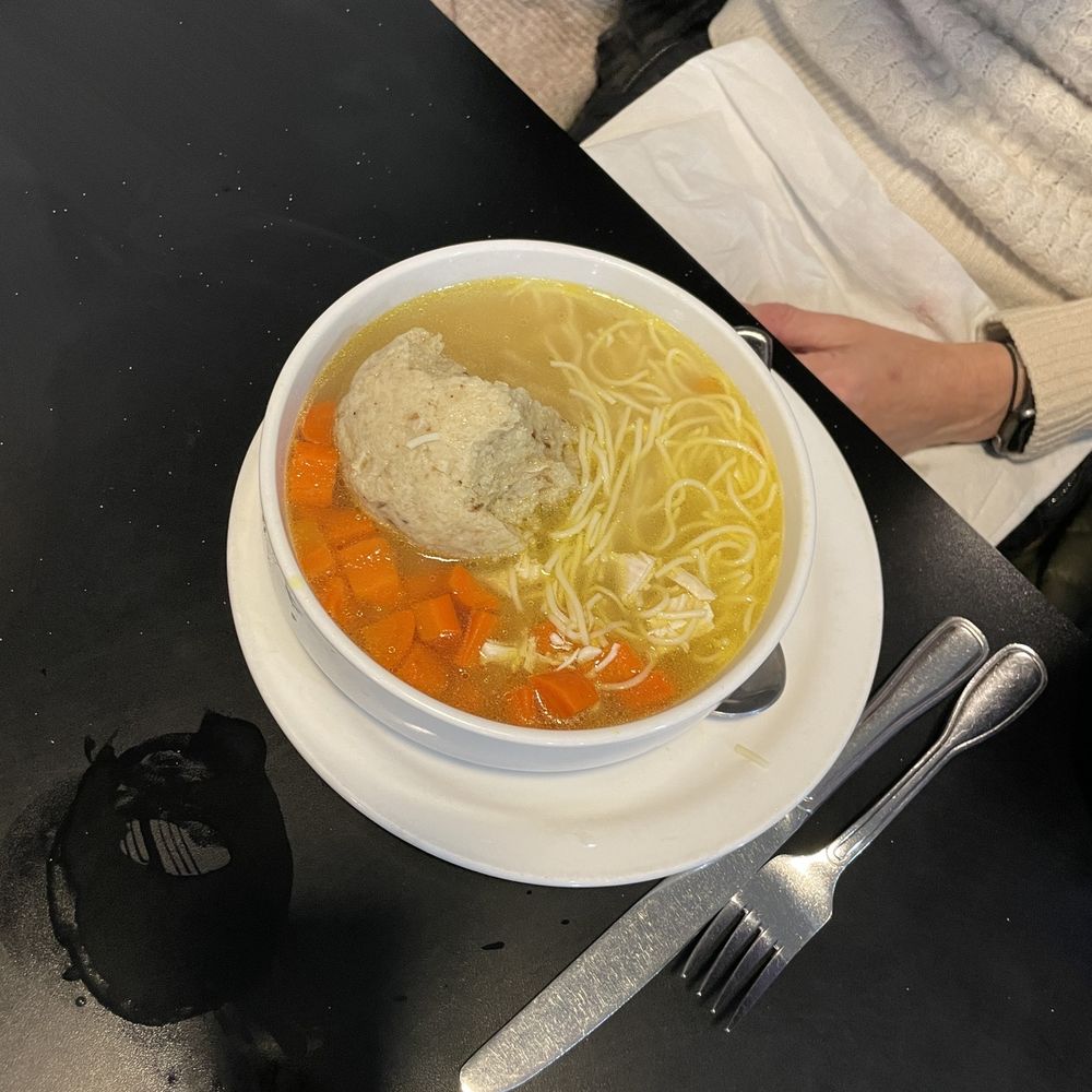 Matzo Matzah Ball Soup Matzo Matzah Ball Soup