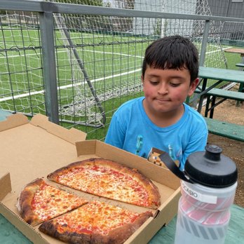 Meanwhile Brewing - Cheese Pizza from SideEye Pies - Breweries Near Me - Austin, Texas Meanwhile Brewing - Cheese Pizza from SideEye Pies - Breweries Near Me - Austin, Texas