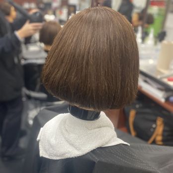 Magic Scissors - Bob cut - Hair Salons Near Me - East Walpole, Massachusetts