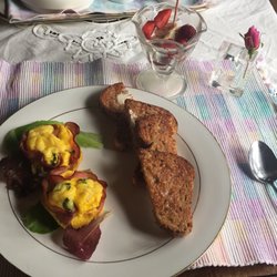 Antique Garden Inn - My favorite meal - eggs from her chickens with ham chives and cheese, toast with kiwi jelly, and bayfield strawberries