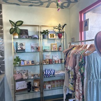 Aura Gardens - Gift store area - Breakfast & Brunch Near Me - Carlsbad, California