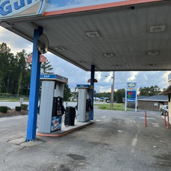 Shines Mini Mart - Gas pumps - Convenience Stores Near Me - McIntosh, Alabama Shines Mini Mart - Gas pumps - Convenience Stores Near Me - McIntosh, Alabama