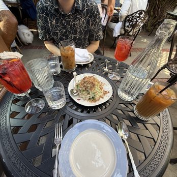 Cobi's - Outdoor Patio - Indian Near Me - Santa Monica, California Cobi's - Outdoor Patio - Indian Near Me - Santa Monica, California
