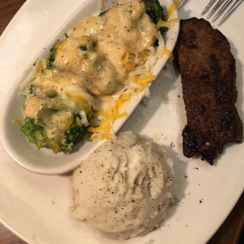 Outback Steakhouse - 6oz steak with mashed potatoes and broccoli with cheese casserole - Steakhouses Near Me - Gilbert, Arizona Outback Steakhouse - 6oz steak with mashed potatoes and broccoli with cheese casserole - Steakhouses Near Me - Gilbert, Arizona