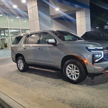 Chevrolet Van Nuys - Car Dealers Near Me - Van Nuys, California