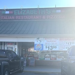 Elizabeth's Italian Restaurant & Pizzeria - Sunny view from parking lot