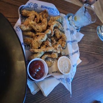 Squirez Bar - Calamari - Burgers Near Me - Juneau, Alaska Squirez Bar - Calamari - Burgers Near Me - Juneau, Alaska