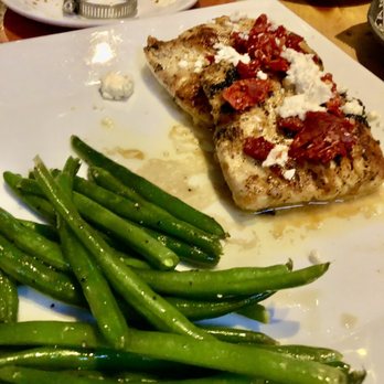 Ford's Garage St. Augustine - Chicken Henry with al dente green beans - Burgers Near Me - St. Augustine, Florida Ford's Garage St. Augustine - Chicken Henry with al dente green beans - Burgers Near Me - St. Augustine, Florida