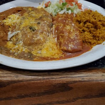 Garcia's Mexican Restaurant - Beef tamale and chille rellno combo - Mexican Near Me - Mesa, Arizona