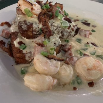 Metro Diner - Charleston Shrimp & Grits - American Near Me - Fredericksburg, Virginia Metro Diner - Charleston Shrimp & Grits - American Near Me - Fredericksburg, Virginia
