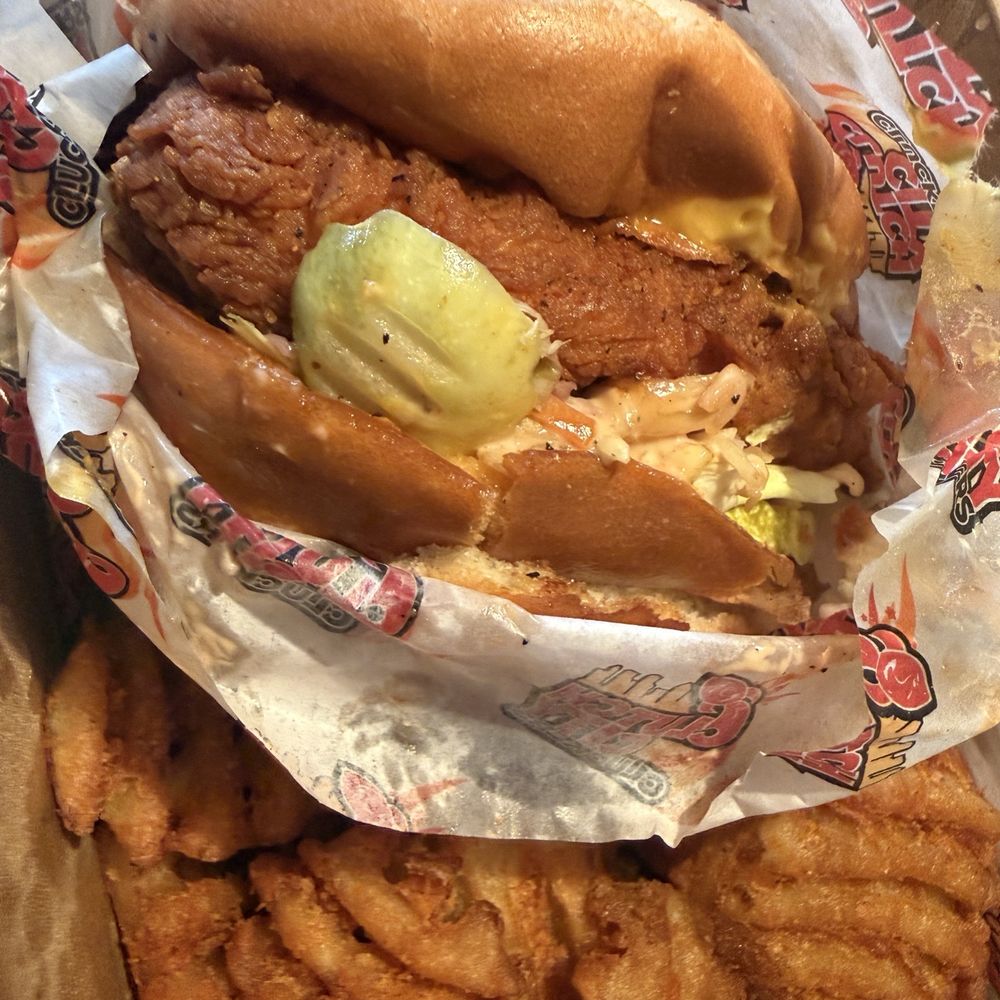 Clutch City Cluckers - Medium hot 2 tender sandwich - Food Trucks Near Me - Katy, Texas