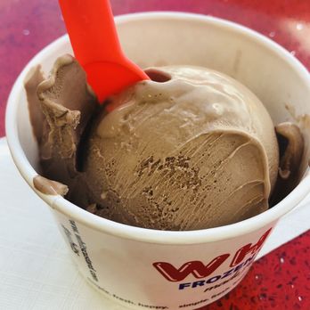 Whit's Frozen Custard - Lighthouse Point - Cup one scoop chocolate - Ice Cream & Frozen Yogurt Near Me - Lighthouse Point, Florida Whit's Frozen Custard - Lighthouse Point - Cup one scoop chocolate - Ice Cream & Frozen Yogurt Near Me - Lighthouse Point, Florida