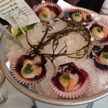 Fishing With Dynamite - Raw Scallops! - Seafood Near Me - Manhattan Beach, California