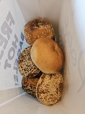 Pop’s Bagels by null